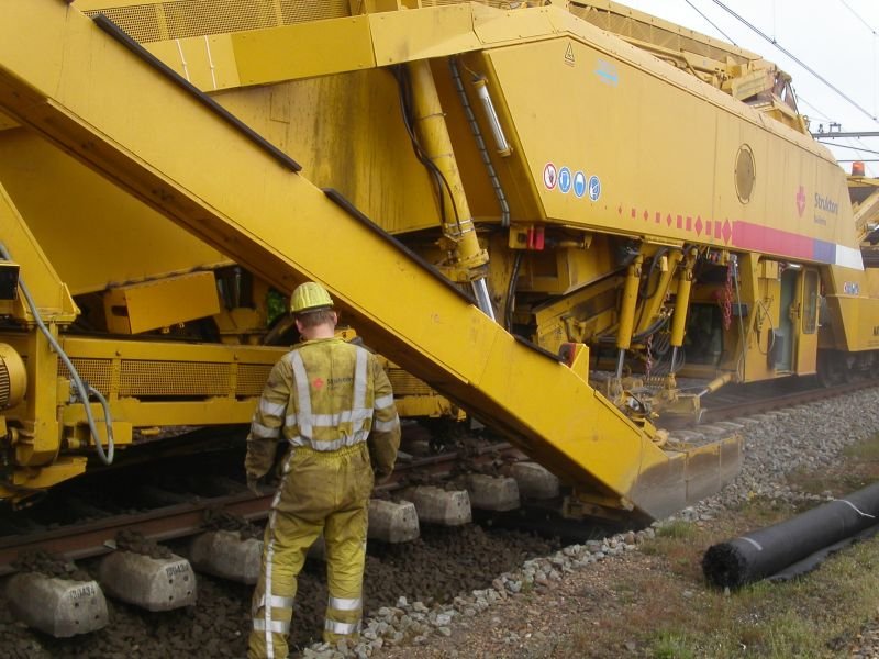 Ballast CleanerMfs Track maintenance machines